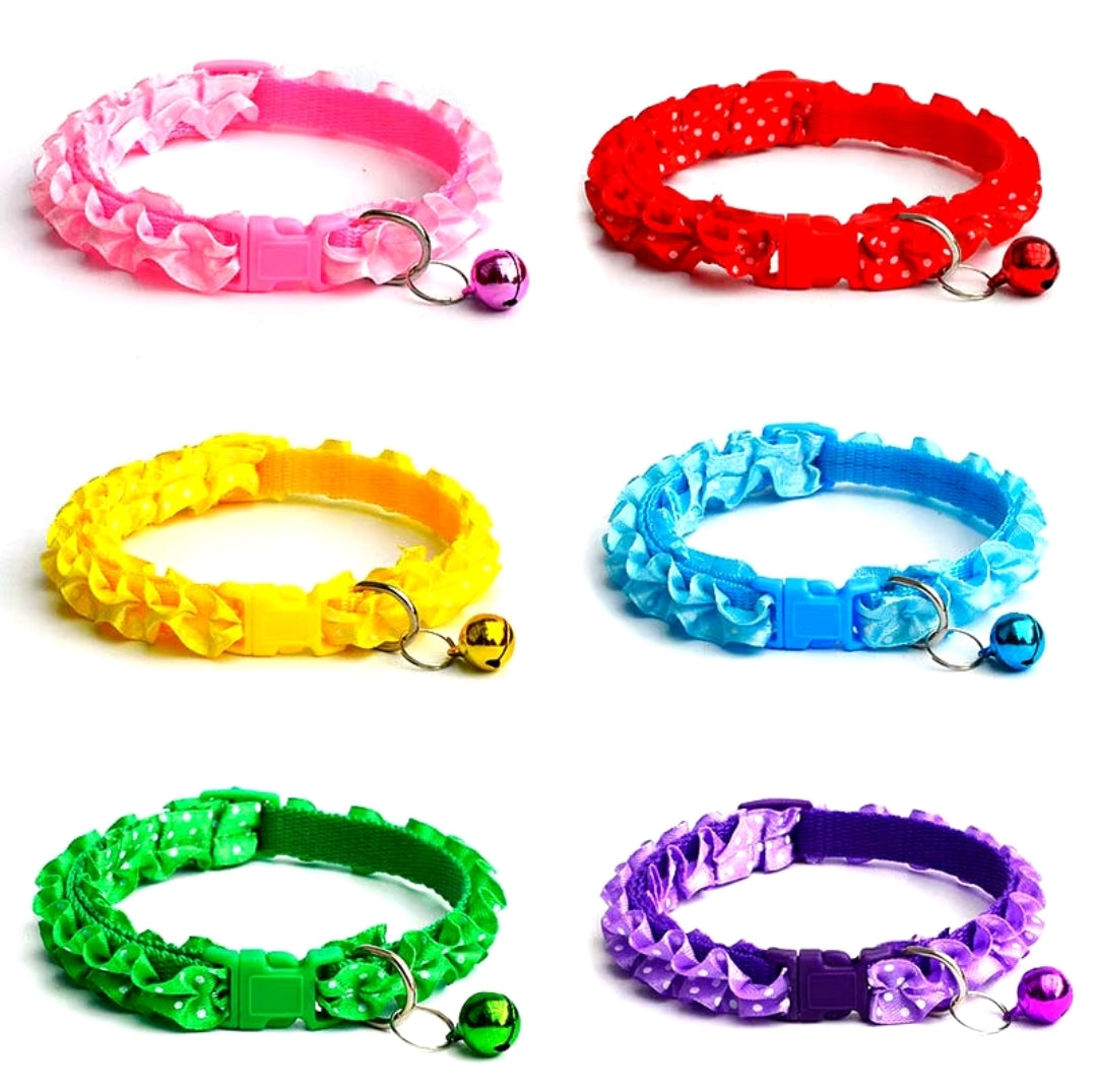 Dog/Cat ruffle collar with bell 7/10 in neck