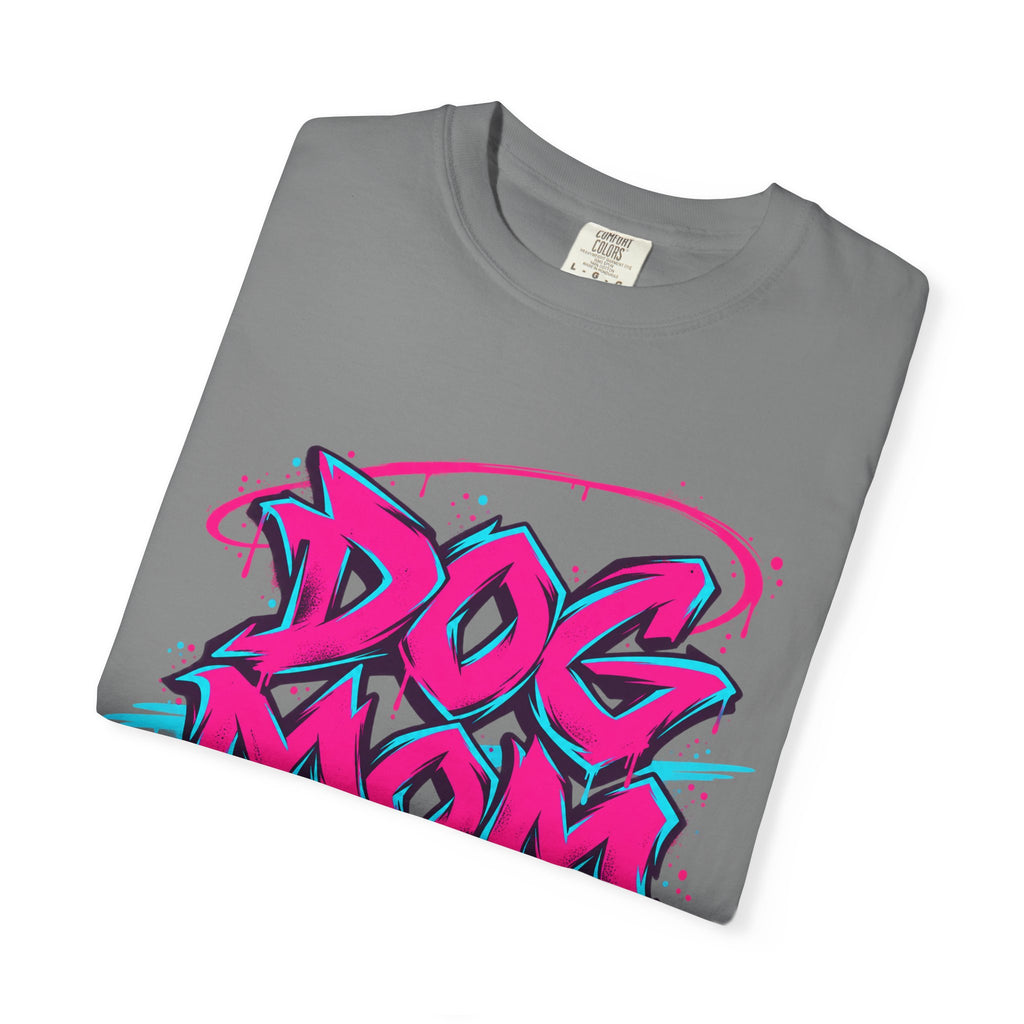 Dog Mom Graphic T-Shirt