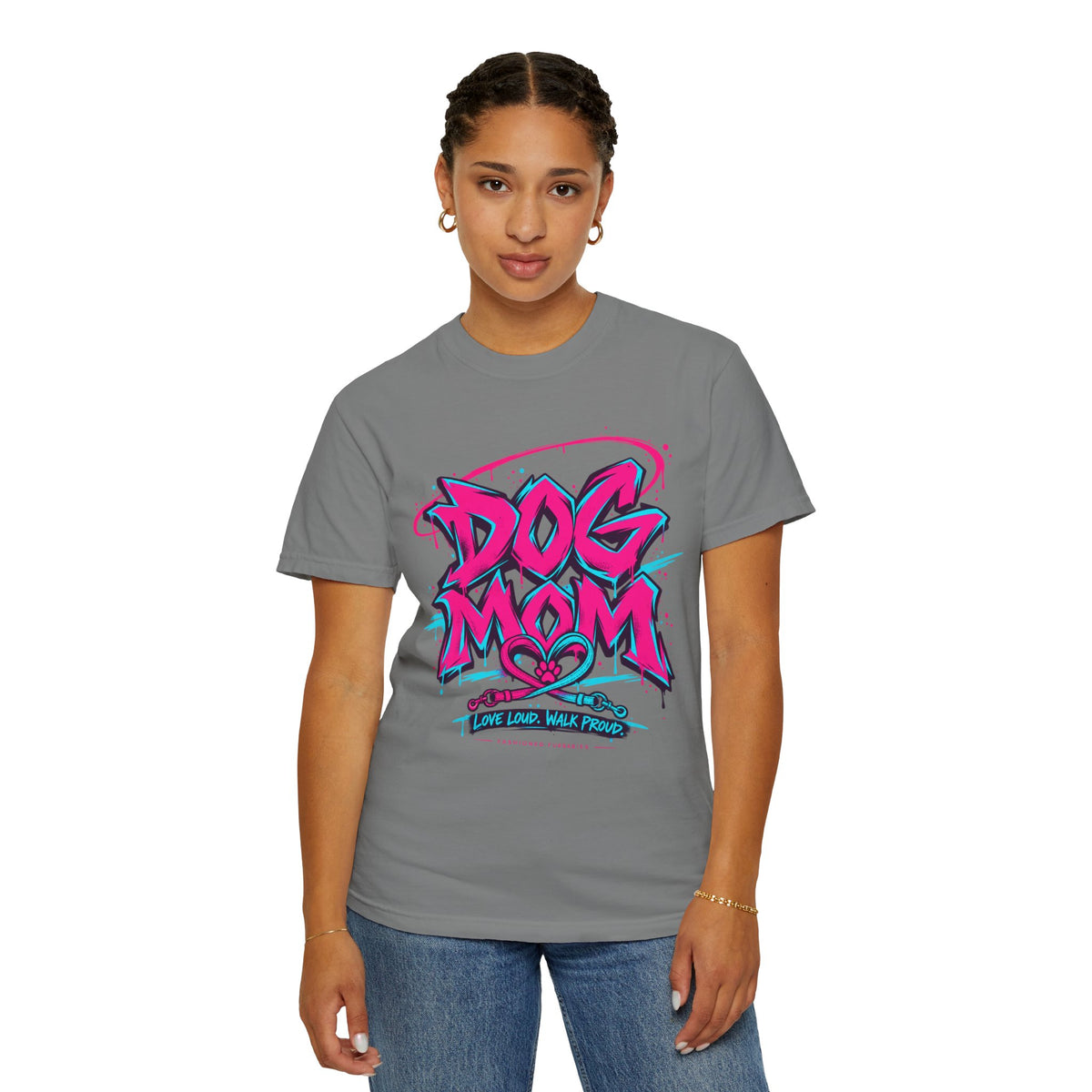 Dog Mom Graphic T-Shirt
