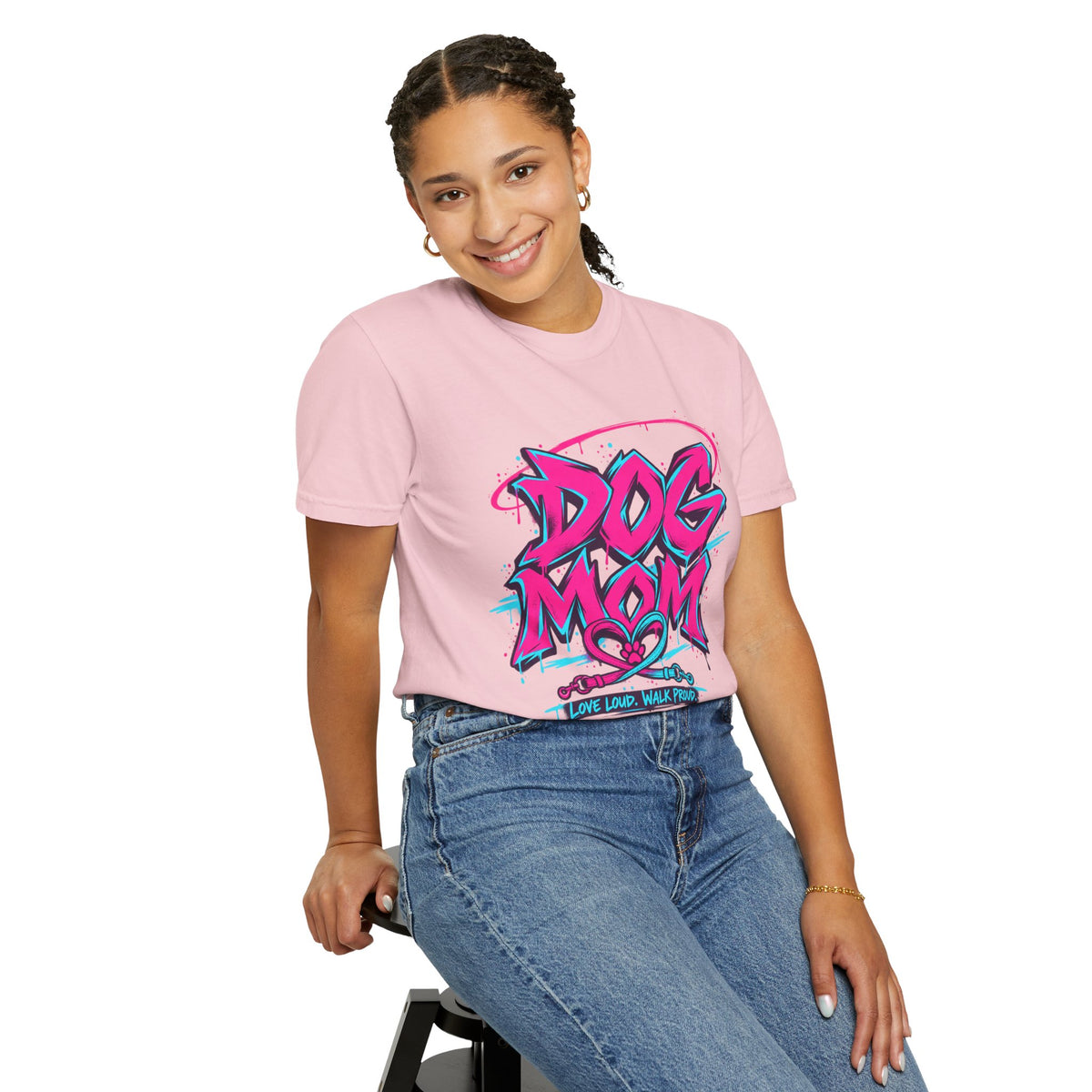 Dog Mom Graphic T-Shirt