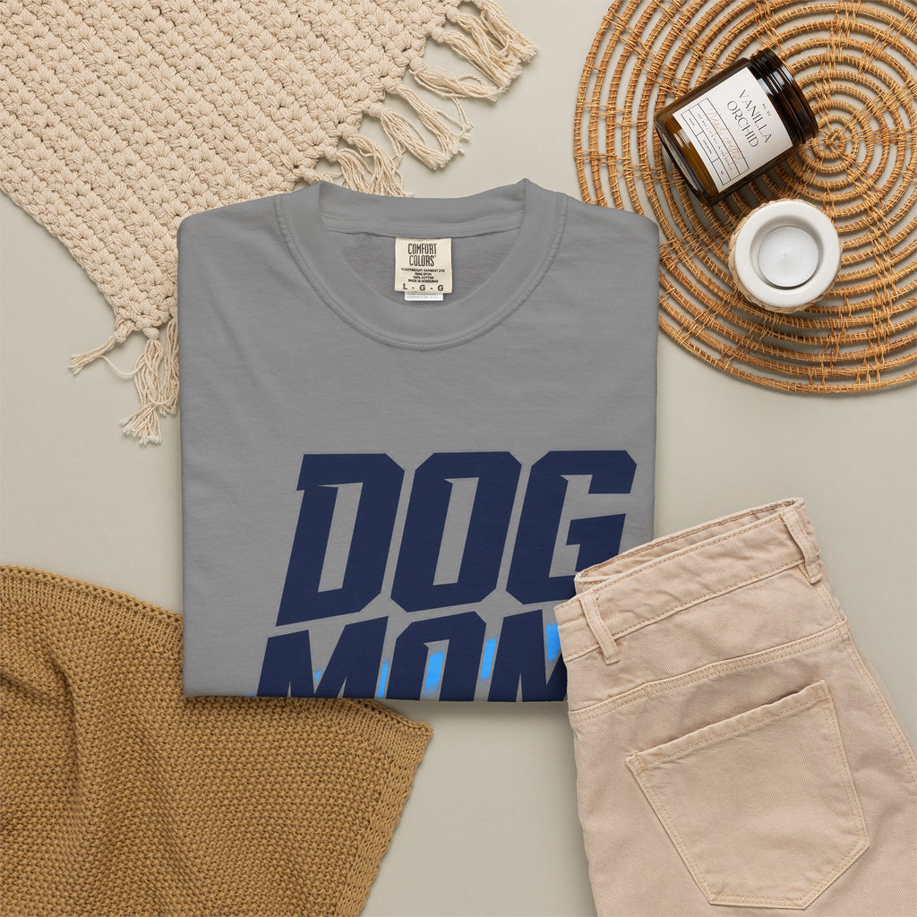 Dog Mom Graphic T-Shirt