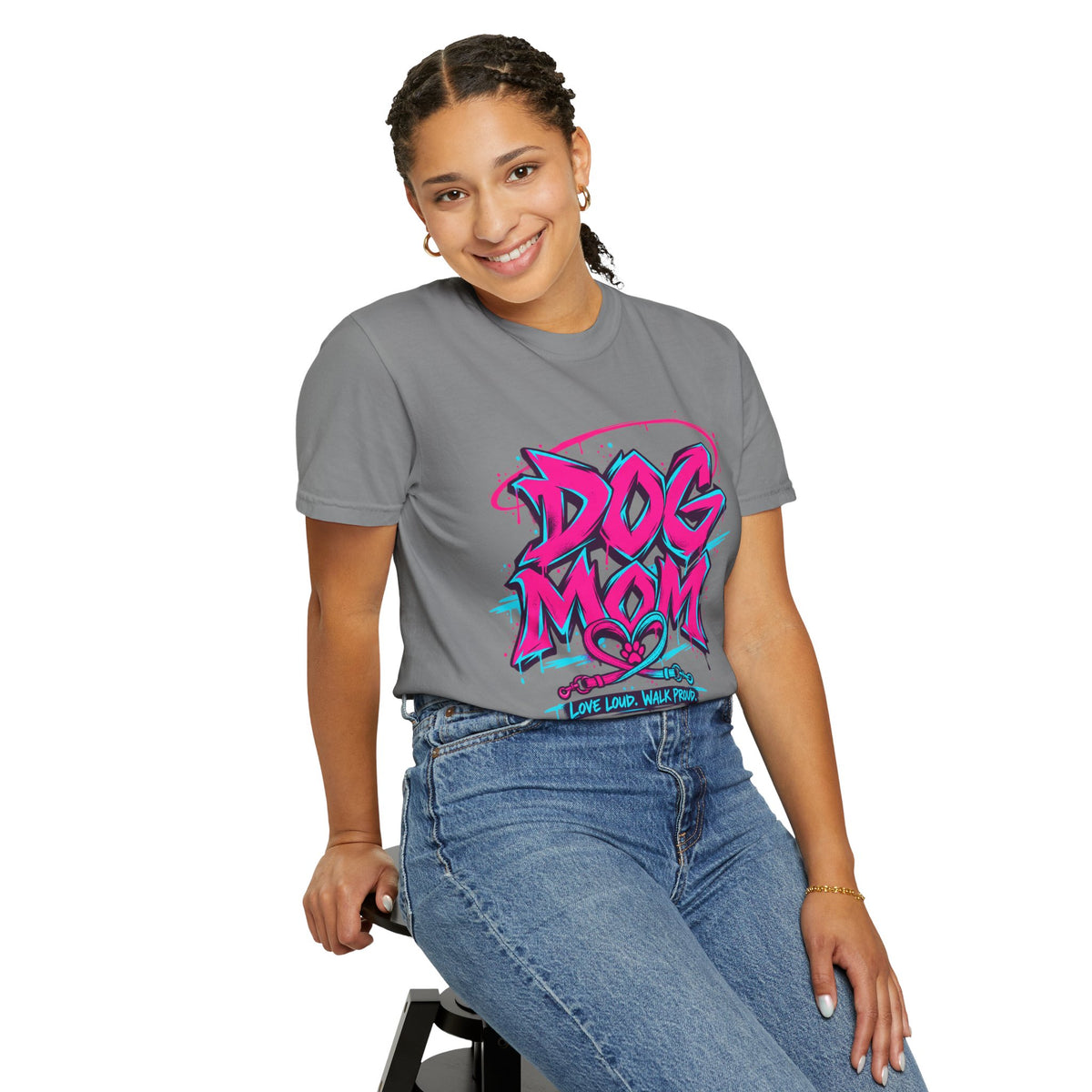 Dog Mom Graphic T-Shirt