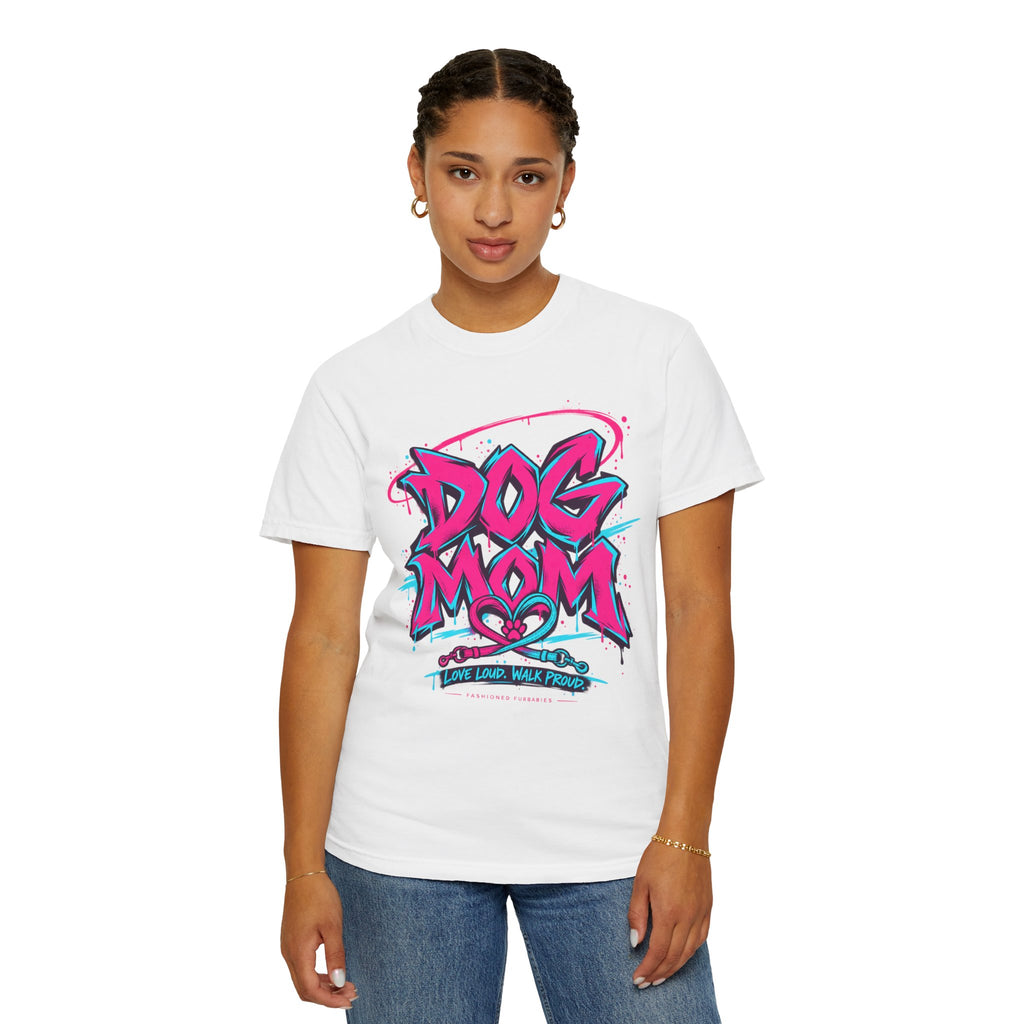 Dog Mom Graphic T-Shirt