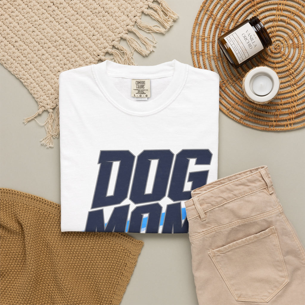 Dog Mom Graphic T-Shirt