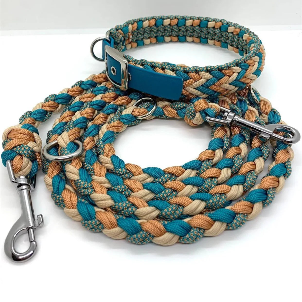 Reflective Paracord Dog Collar & Leash Set
