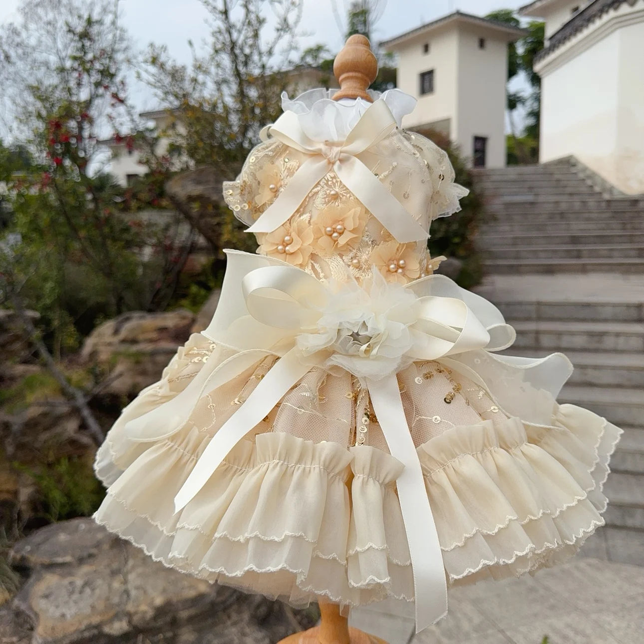 Fine Luxury Pet Dog Clothes Fashion High-end Handmade Cotton Lace Bow Princess Dress For Small Medium Dog Chihuahua Puppy Skirts 2 pieces Fashioned Furbabies