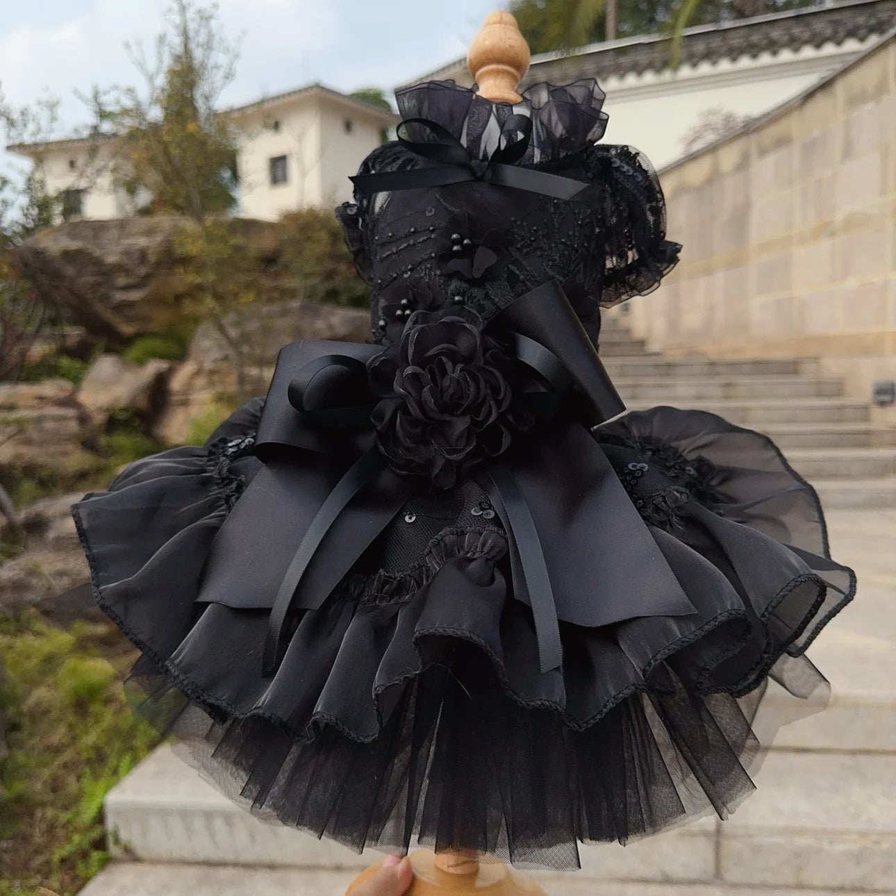 Fine Luxury Pet Dog Clothes Fashion High-end Handmade Cotton Lace Bow Princess Dress For Small Medium Dog Chihuahua Puppy Skirts 2 pieces Fashioned Furbabies