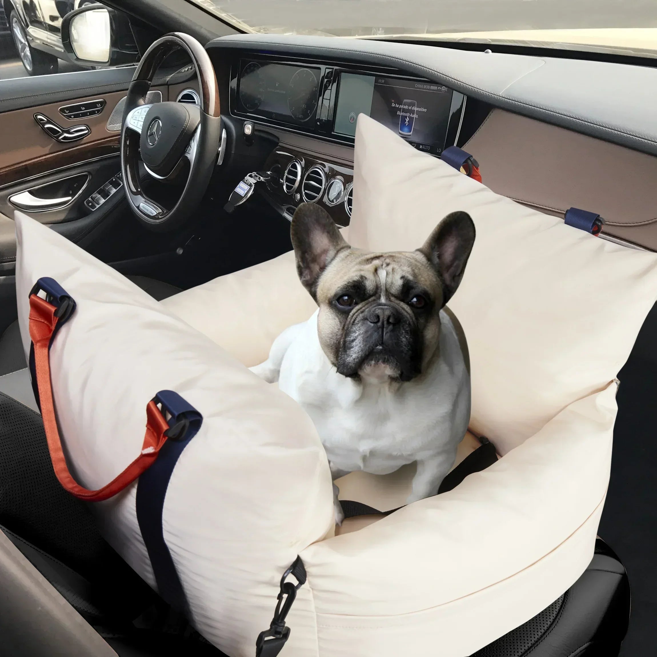 Multifunction Dog Car seat Luxury Dog Travel Bed Outdoor Pet Carrier bags Booster Seat with Safety dog Leash in side Fashioned Furbabies