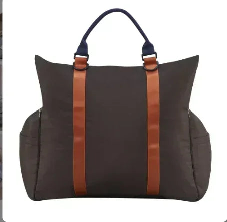 Multifunction Dog Car seat Luxury Dog Travel Bed Outdoor Pet Carrier bags Booster Seat with Safety dog Leash in side Fashioned Furbabies